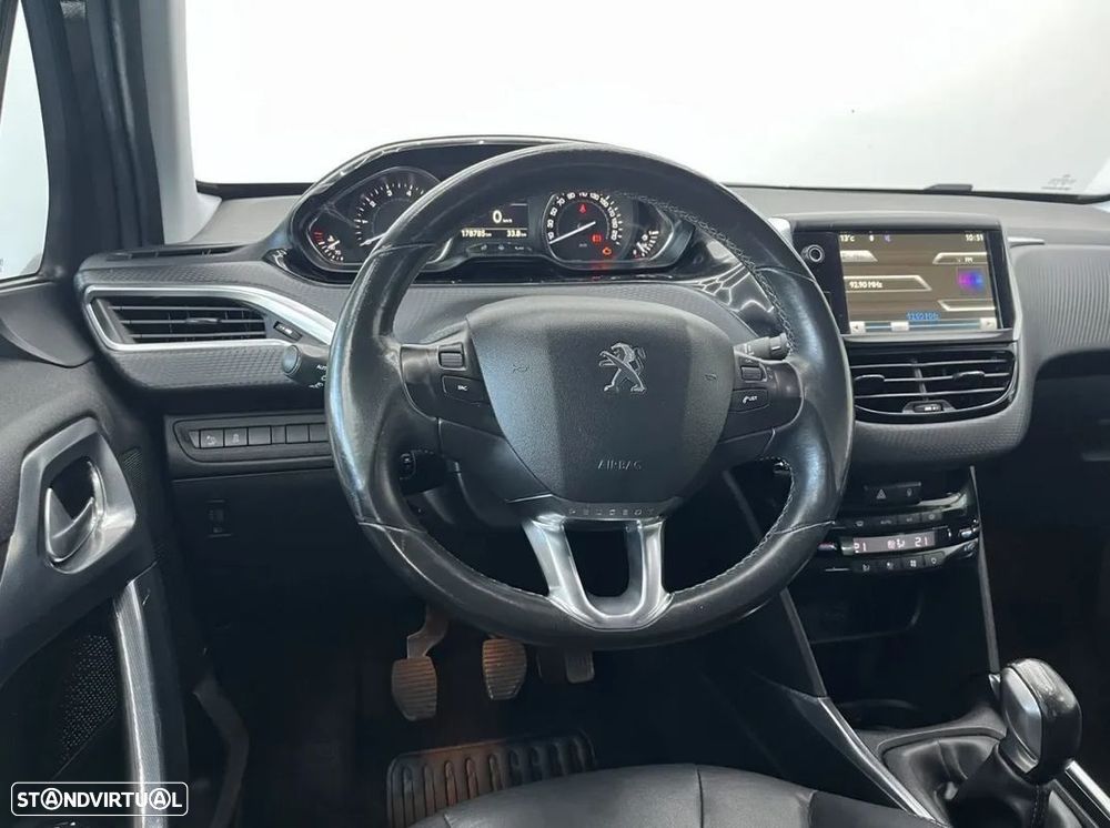 Peugeot 2008 1.2 PureTech Allure - 15
