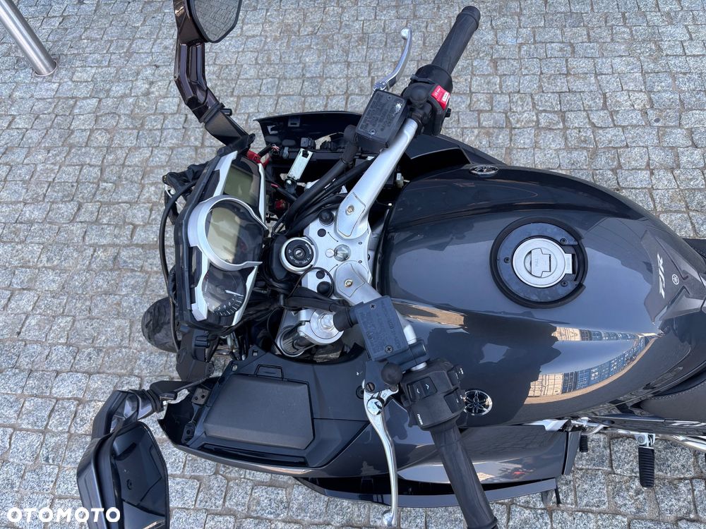 Yamaha FJR - 5