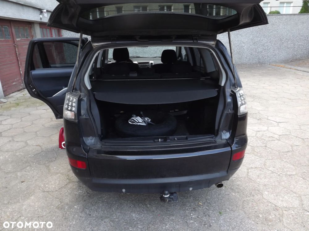 Mitsubishi Outlander 2.4 Instyle CVT - 8