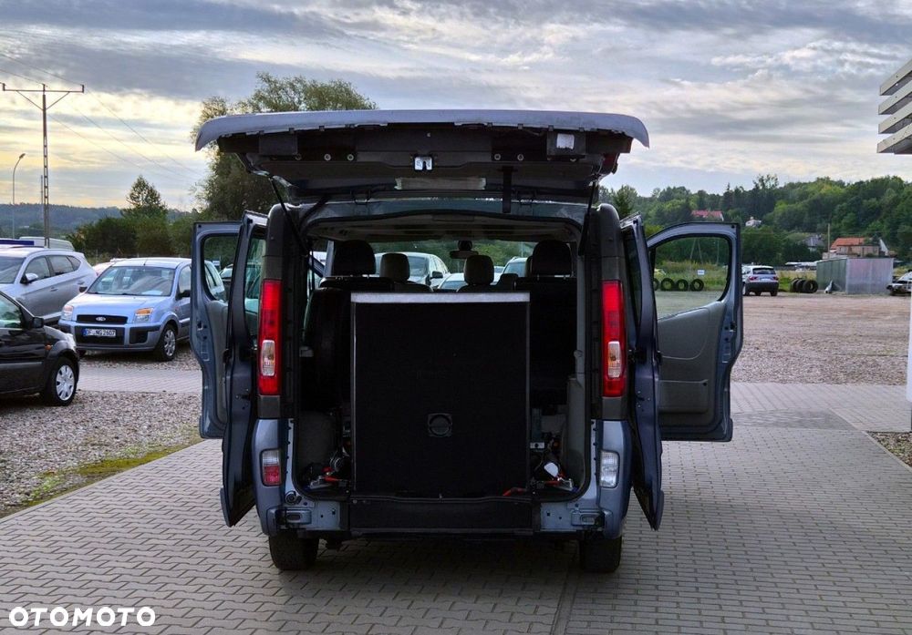 Opel Vivaro - 18