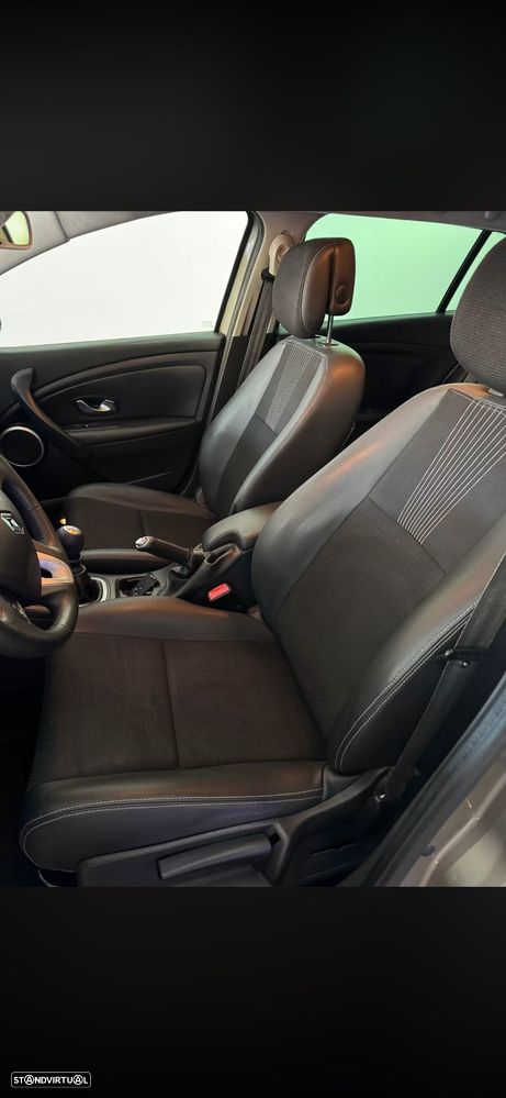 Renault Mégane Sport Tourer 1.5 dCi Dynamique S CO2 Champion - 10