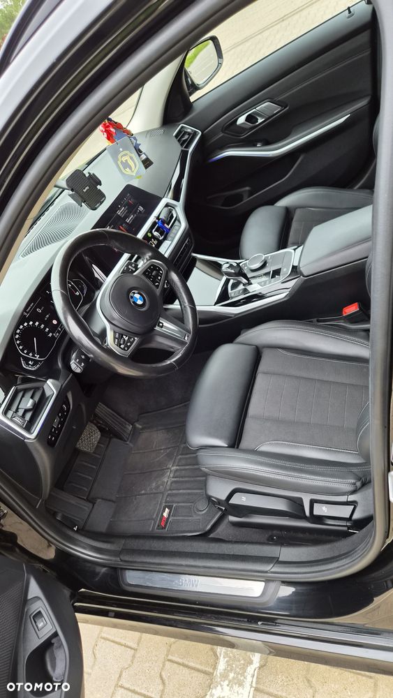 BMW Seria 3 - 16