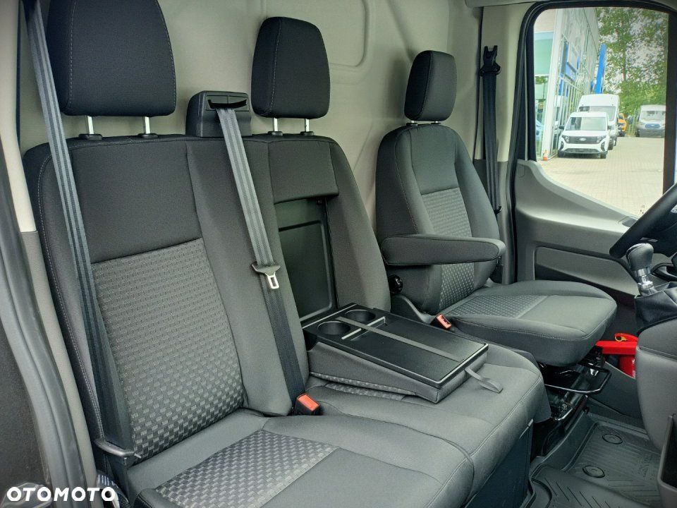 Ford Transit - 20