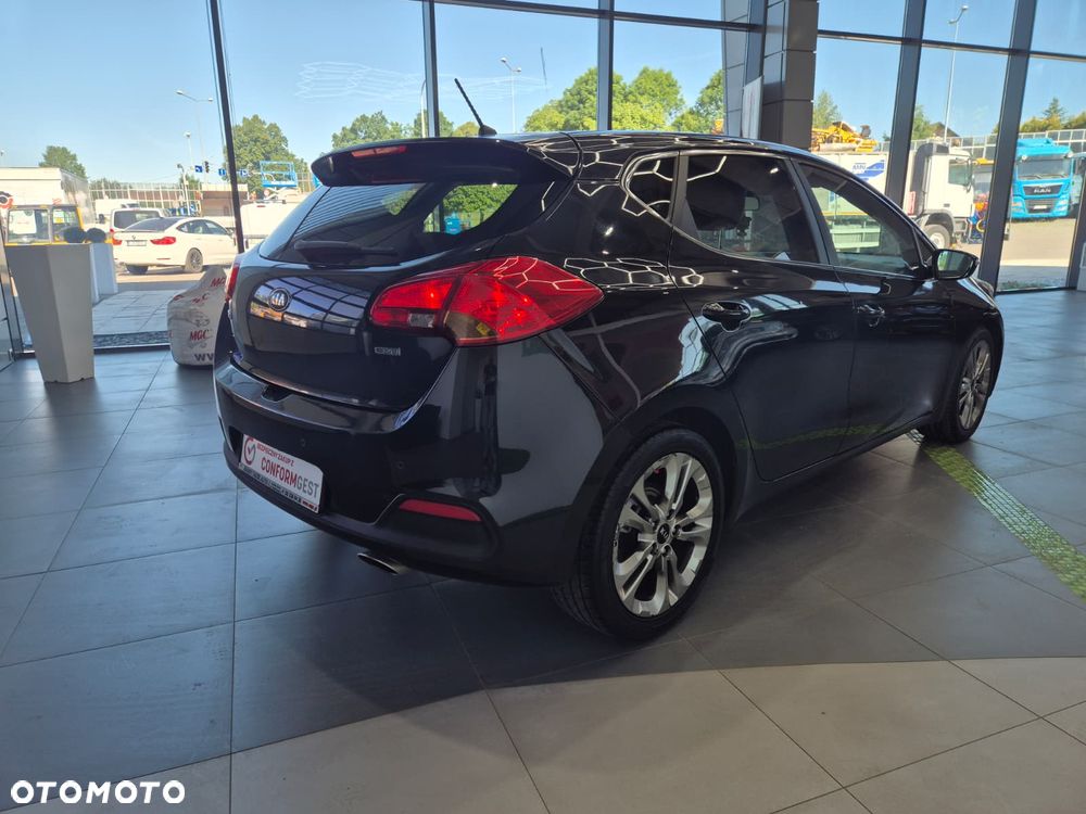 Kia Ceed 1.6 CRDi 128 Platinum Edition - 8