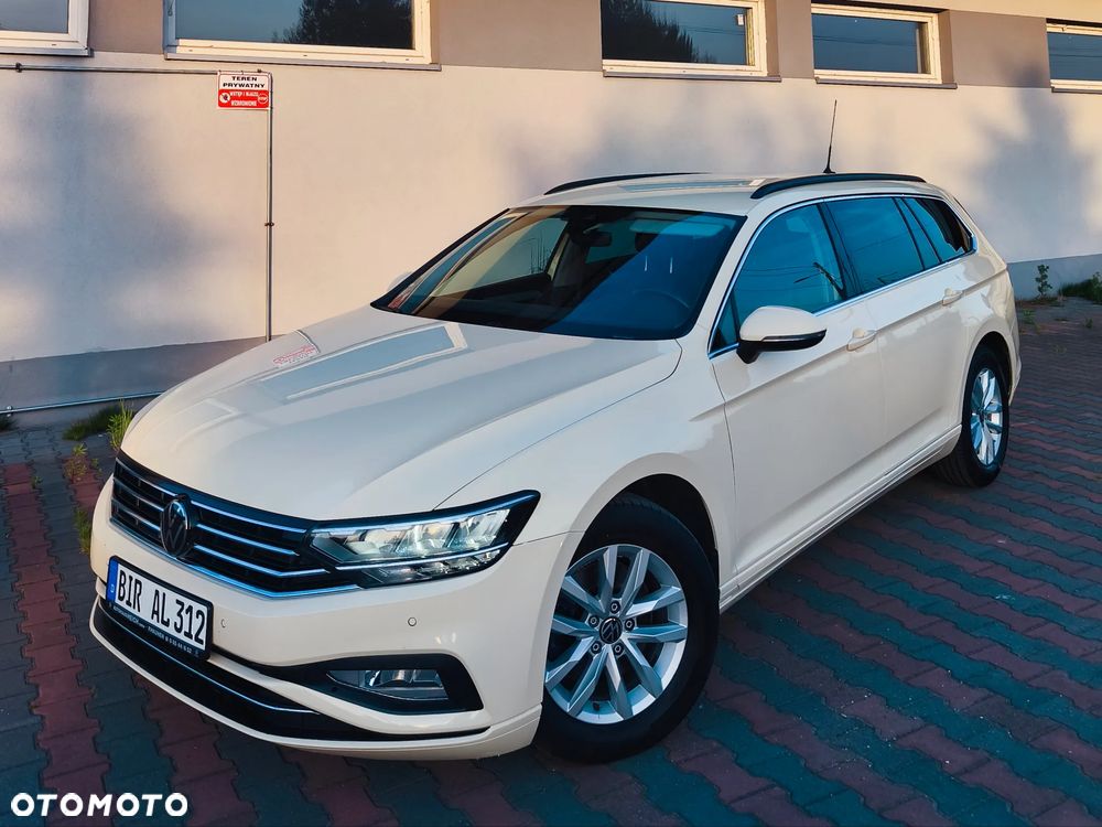 Volkswagen Passat 2.0 TDI SCR DSG Business - 1