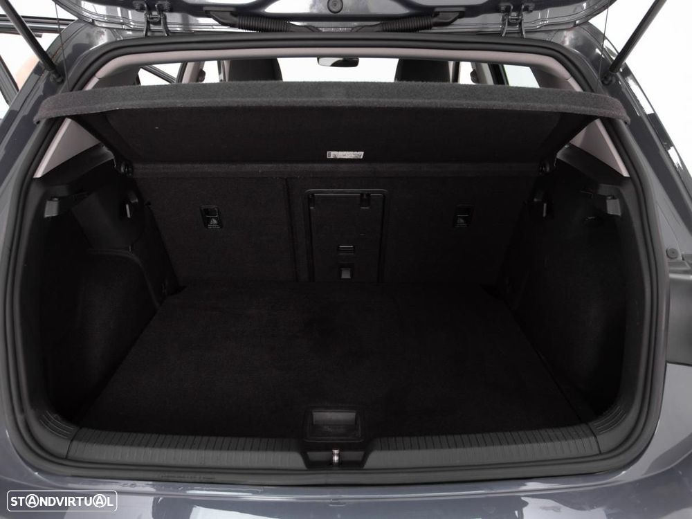 VW Golf 2.0 TDI Life DSG - 12