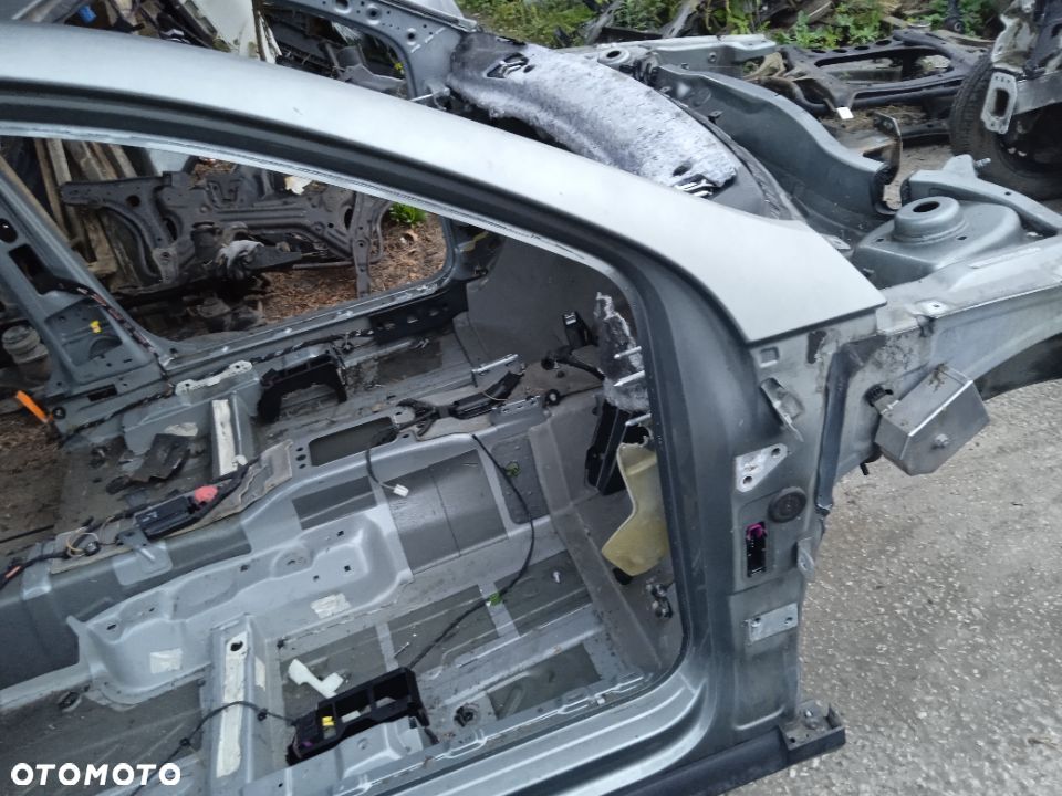 PODŁUŻNICA VOLKSWAGEN PASSAT B6  PRAWA  LUB LEWA PRZEDNIA - 7