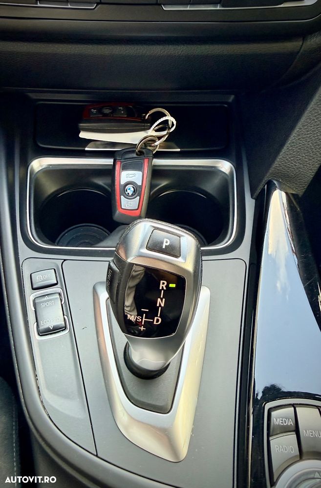 BMW Seria 3 320d Aut. Sport Line - 18
