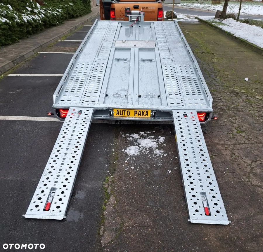 Brian James Trailers T Transporter 2 OSIE, 550 X 224 CM, 3500 KG DMC - 3