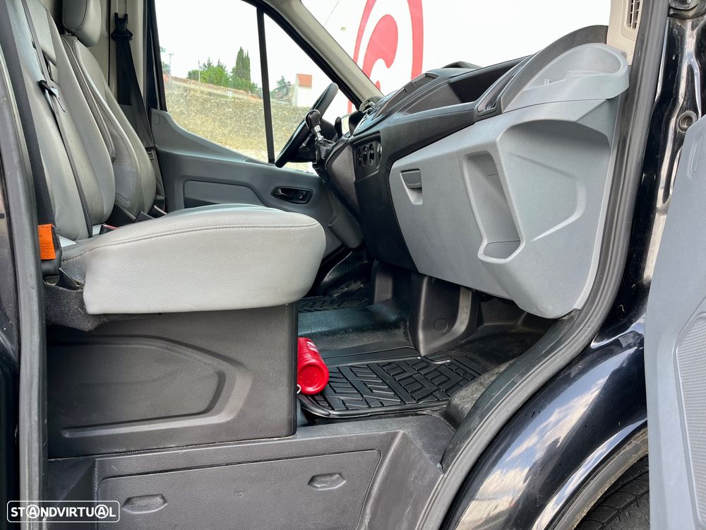 Ford Transit - 25