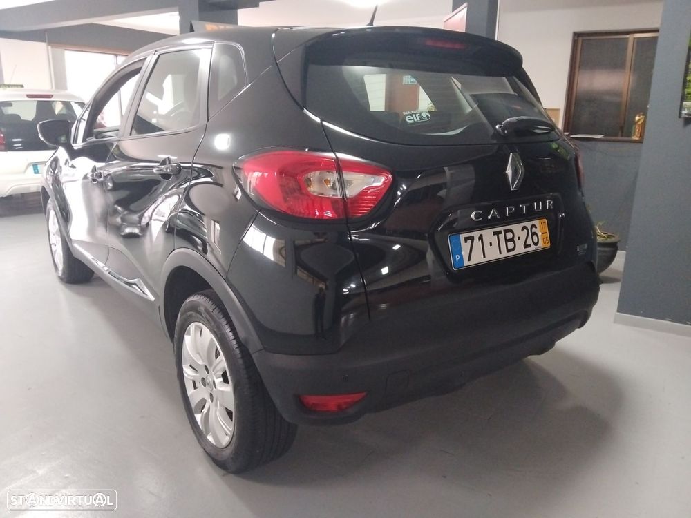 Renault Captur 1.5 dCi - 18