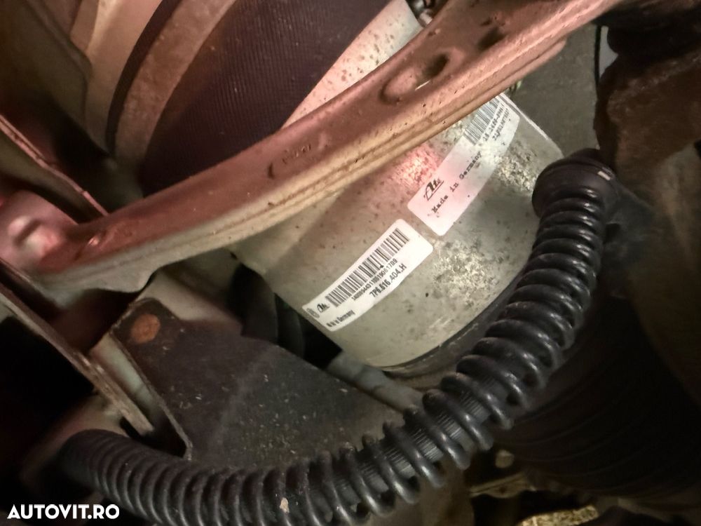 Volkswagen Touareg 3.0 V6 TDI BMT - 27