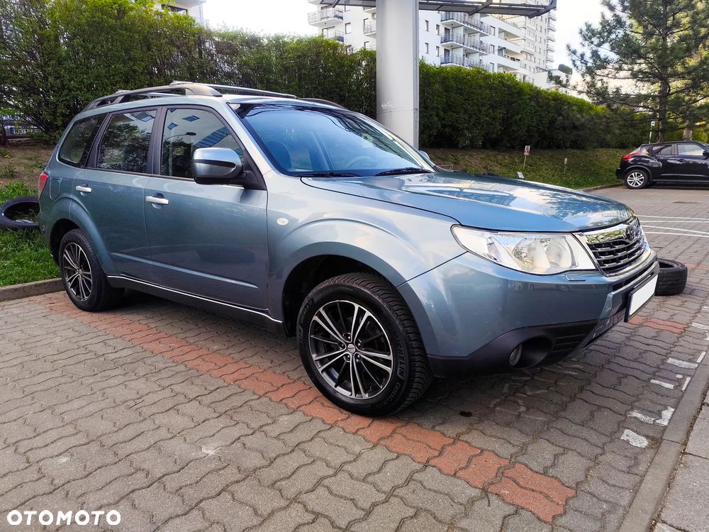 Subaru Forester 2.0 XE NAV Euro5 - 6