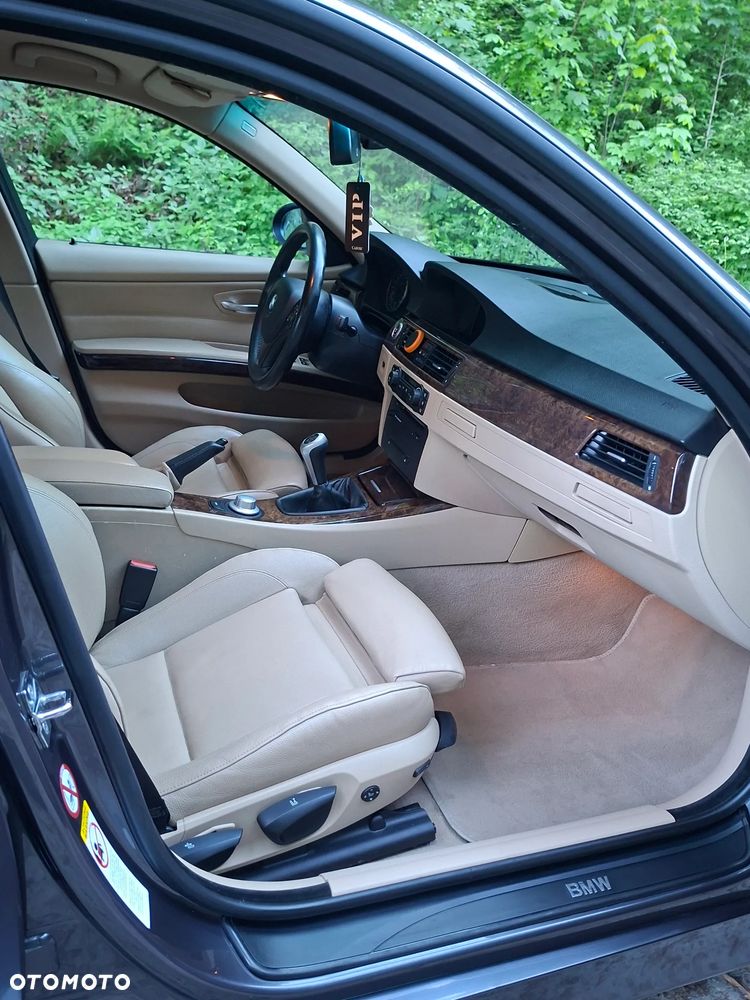 BMW Seria 3 320d - 20
