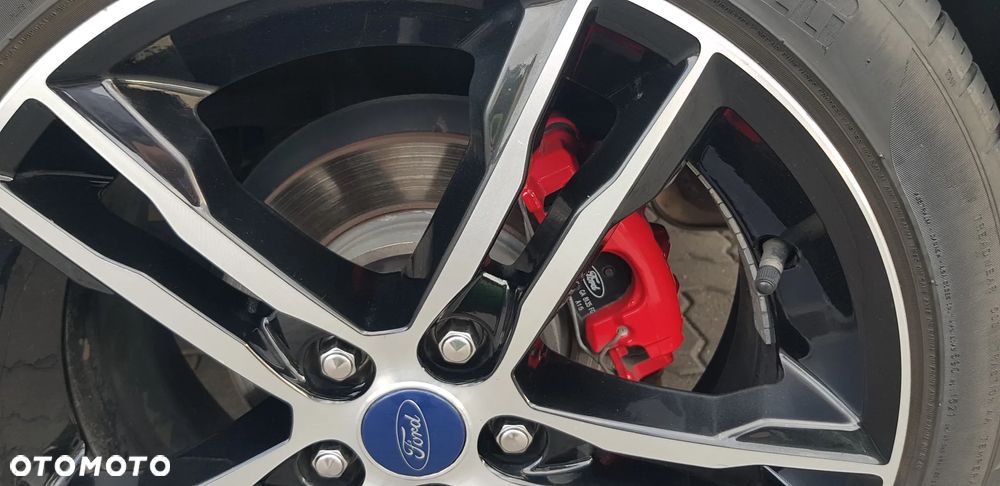 Ford Focus 2.0 EcoBoost ST mit Leder-Sport-Paket - 6