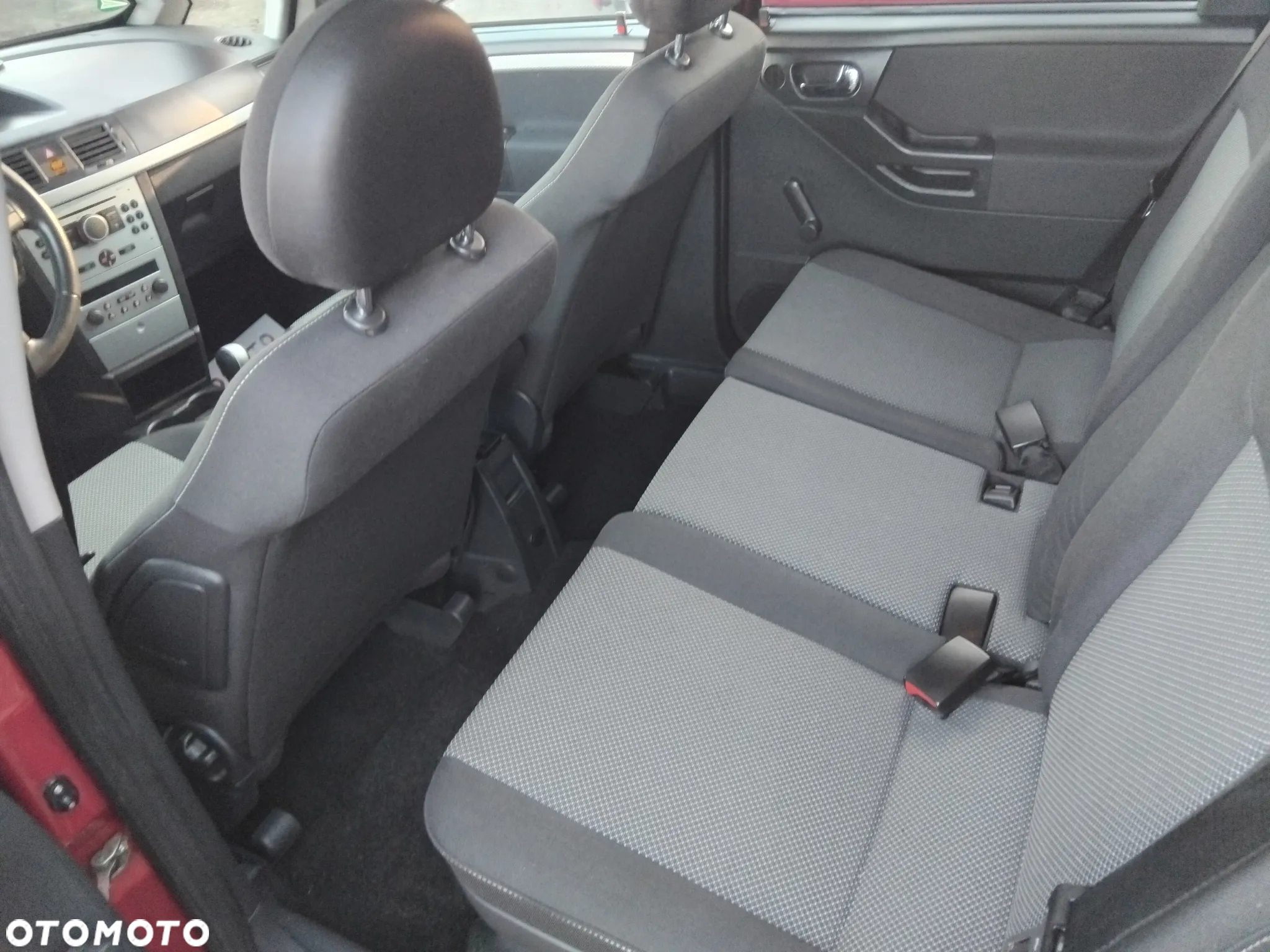 Opel Meriva 1.6 Essentia MTA - 17