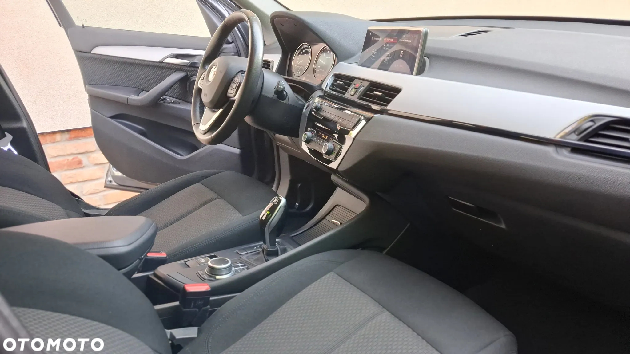 BMW X1 sDrive18i Business Edition - 28
