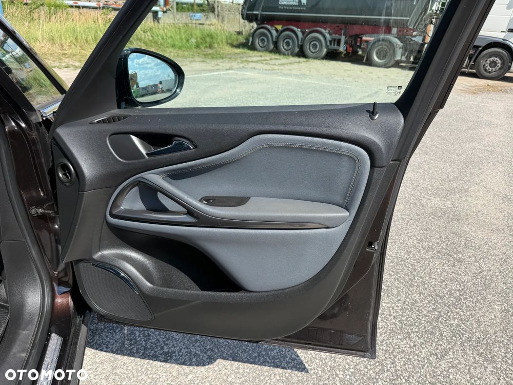 Opel Zafira Tourer 2.0 CDTI Innovation - 29