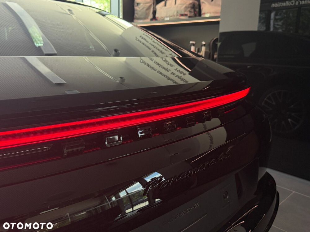 Porsche Panamera - 11