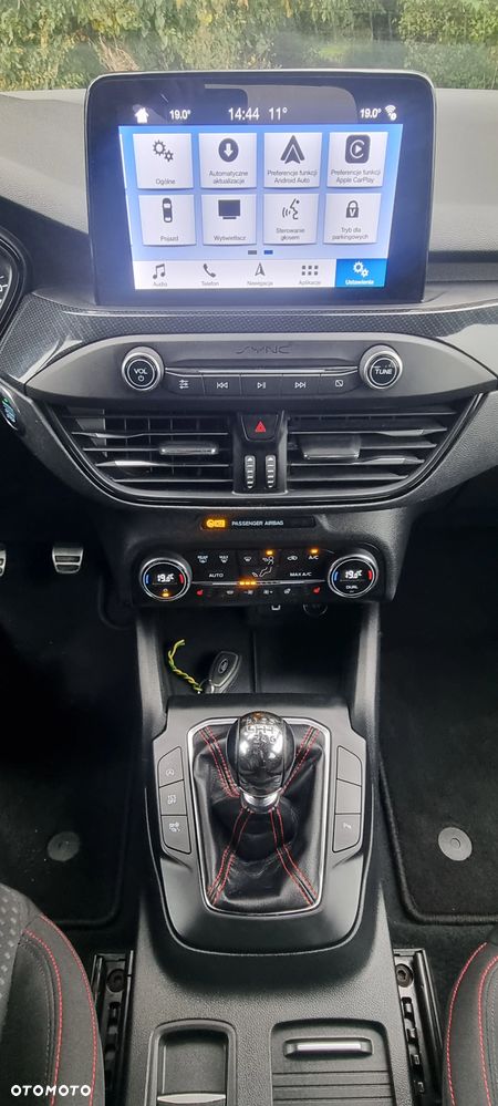 Ford Focus 1.5 EcoBoost ST-Line Black ASS - 37