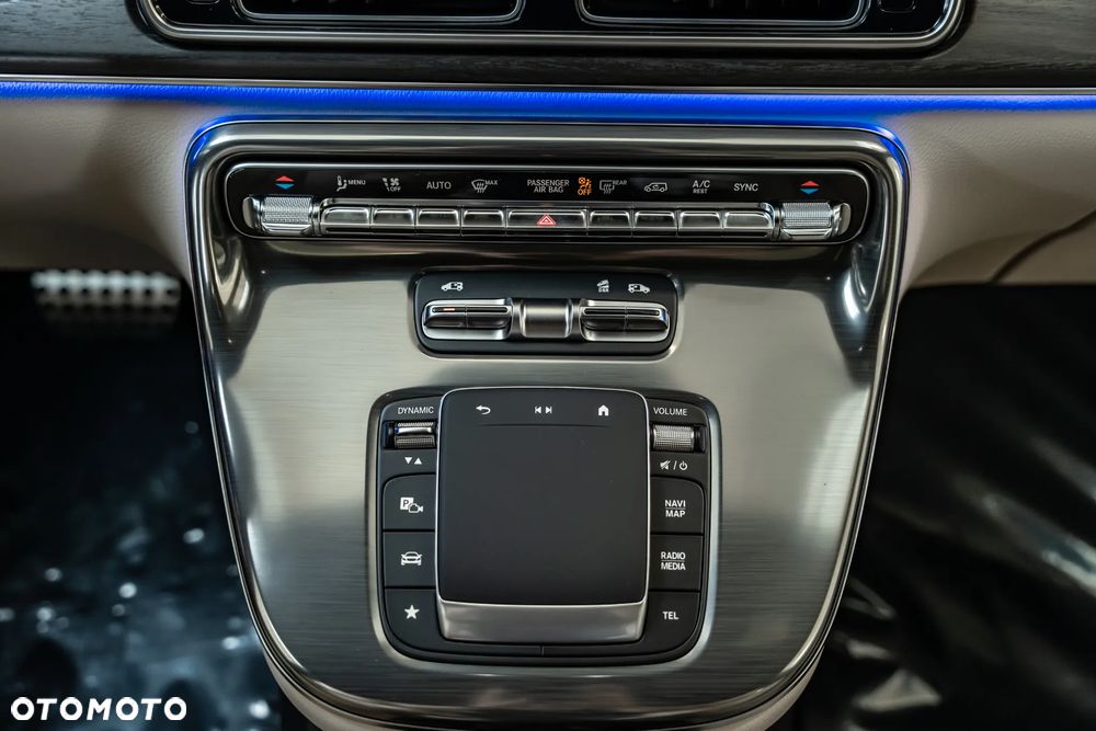 Mercedes-Benz Klasa V 300 d 4-Matic 9G-Tronic Exclusive (d³ugi) - 27