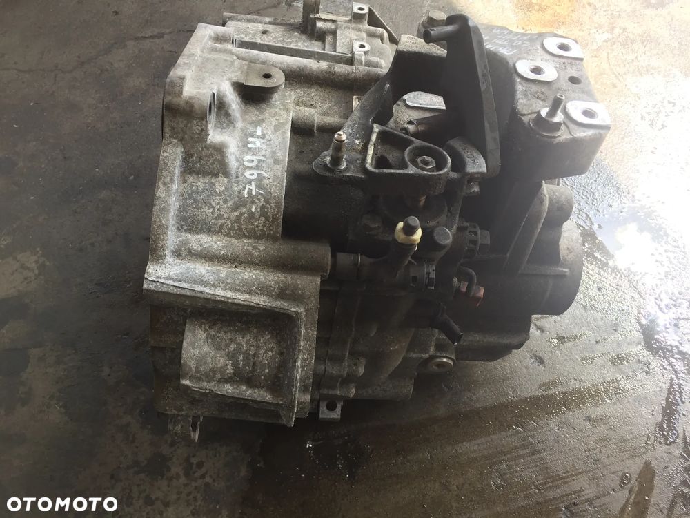 VW PASSAT B7 12R 2.0 TDI SKRZYNIA BIEGÓW NFU - 3