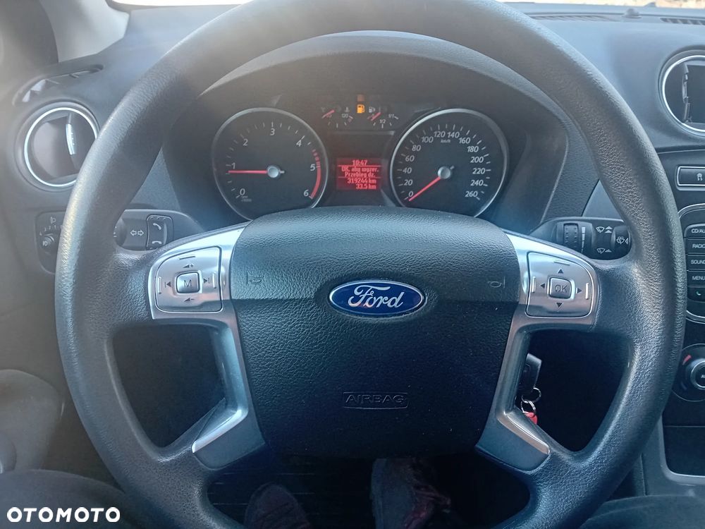 Ford Mondeo SW - 20