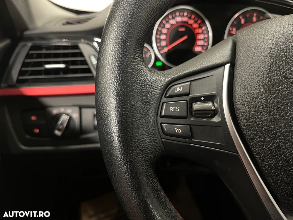 BMW Seria 3 318d DPF Aut. Edition Sport - 22