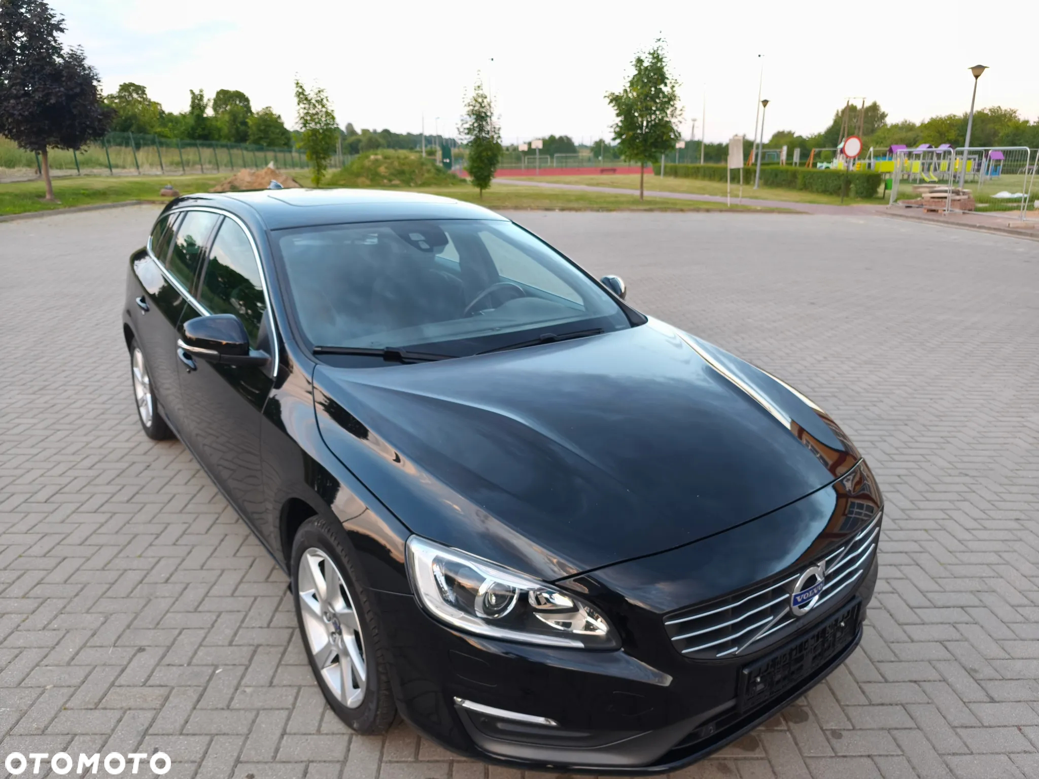 Volvo V60 D4 Drive-E Momentum - 2