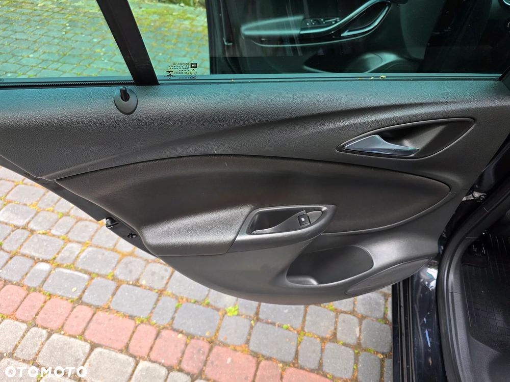 Opel Astra 1.6 D (CDTI) Start/Stop Edition - 14