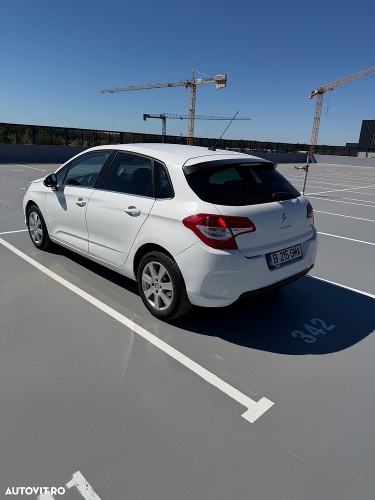 Citroën C4 1.6 HDI 16V X - 6