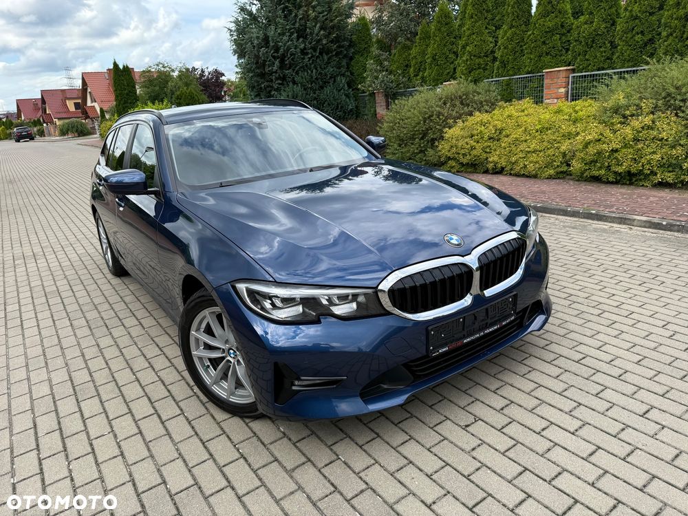 BMW Seria 3 318d Sport Line - 19