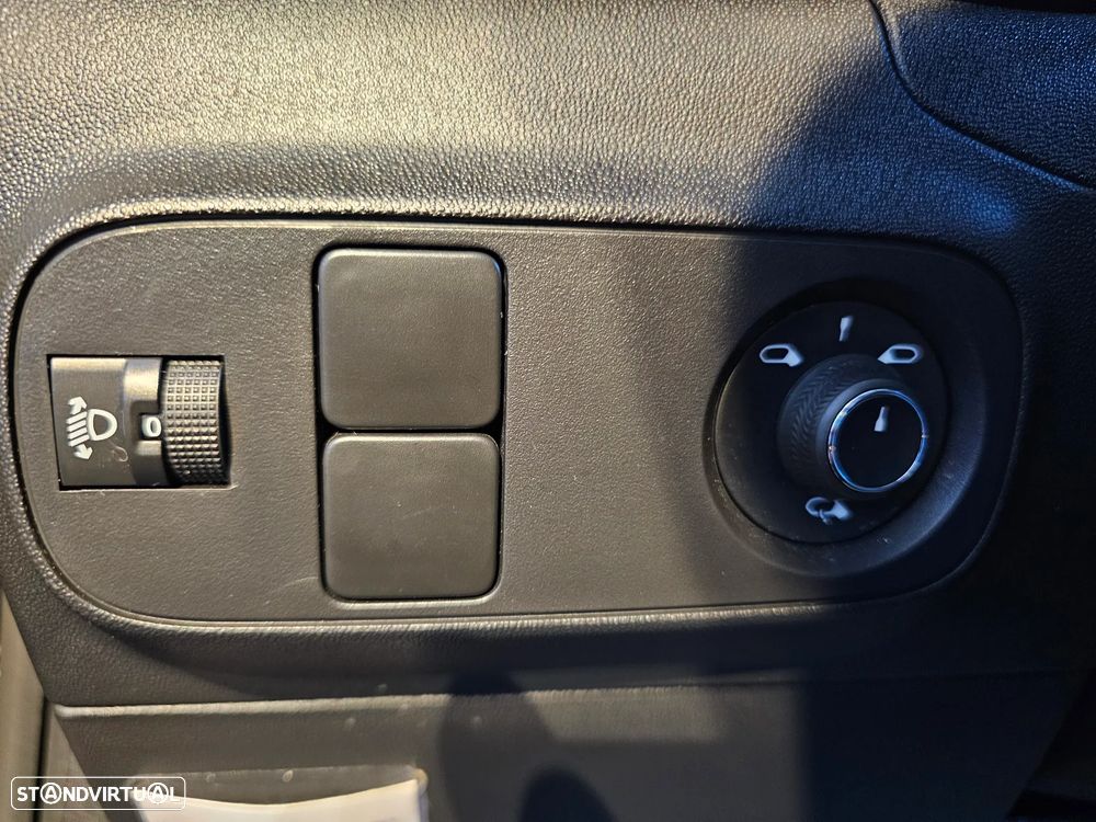 Citroën C3 1.2 PureTech C-Series - 23