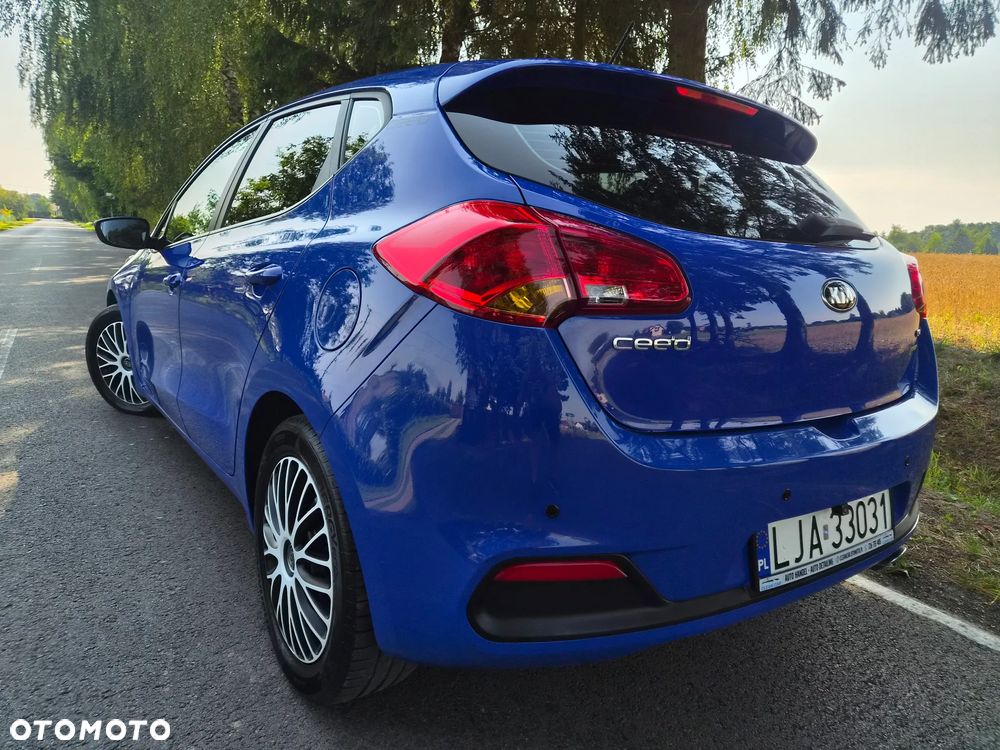 Kia Ceed 1.4 CRDi 90 Spirit - 3
