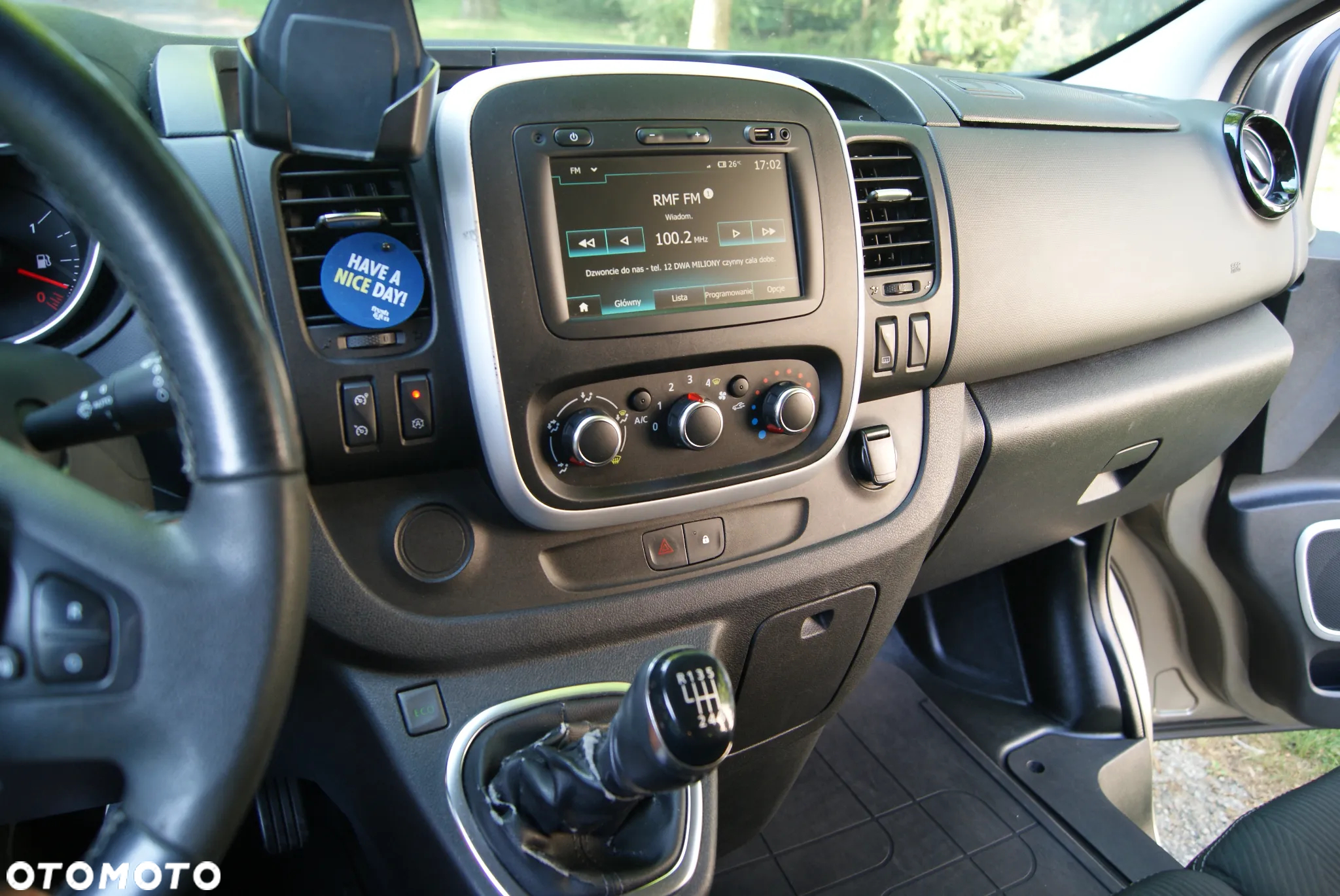 Renault Trafic SpaceClass 2.0 dCi - 13