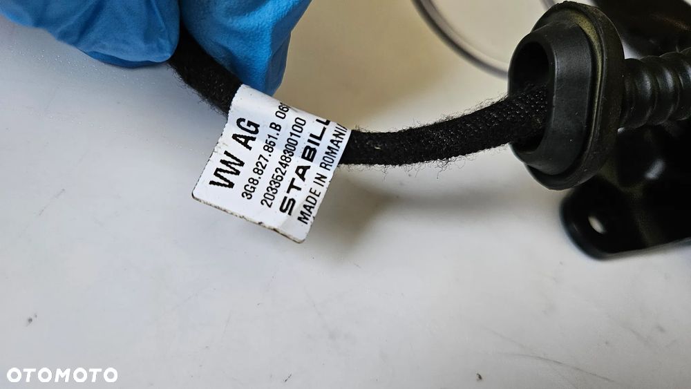 VW Arteon 3G8 SEDAN Siłownik elektryczny klapy bagażnika Teleskop 3G8827851B - 5