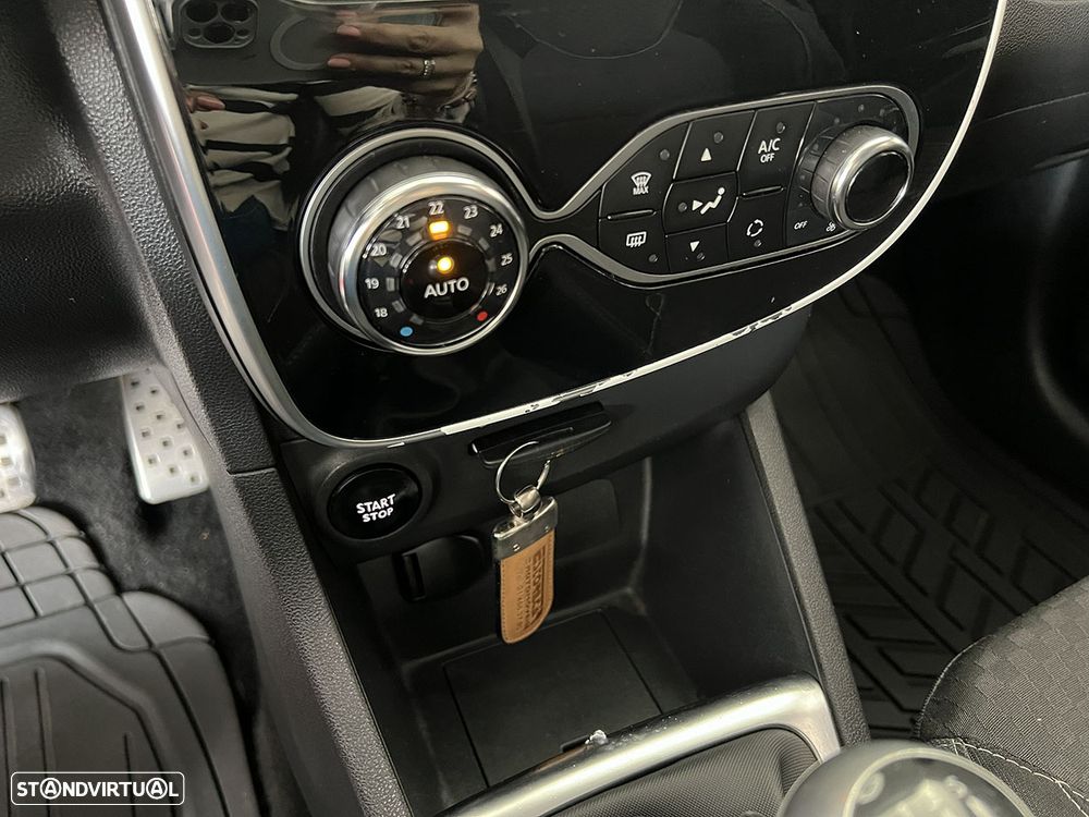 Renault Clio Sport Tourer 1.5 dCi GT Line - 13