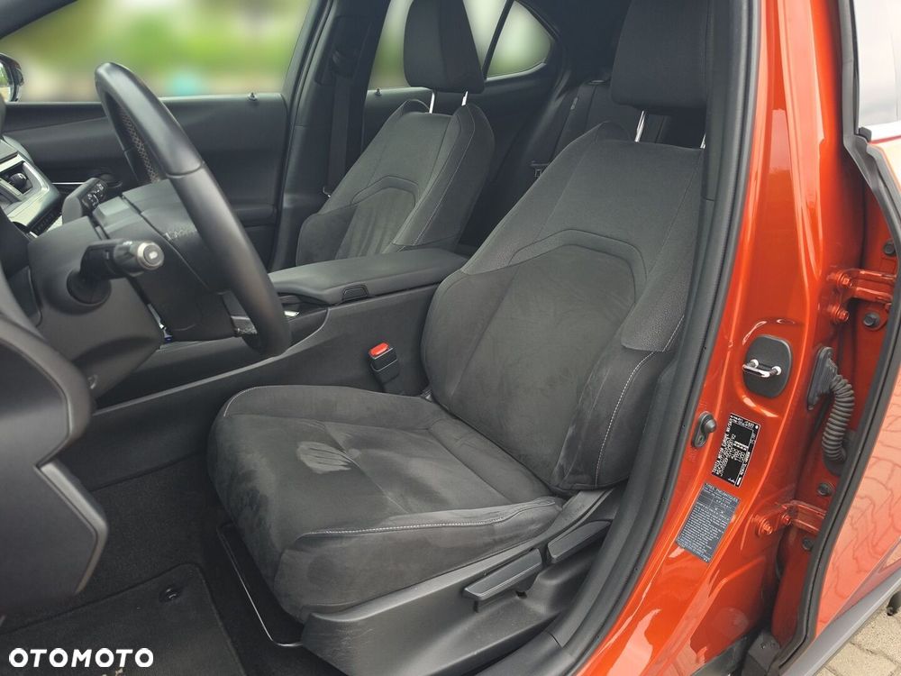 Lexus UX 250h GPF Business Edition 2WD - 11
