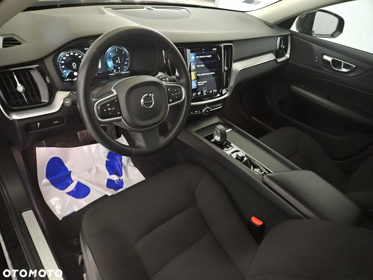 Volvo V60 B4 D Momentum - 9
