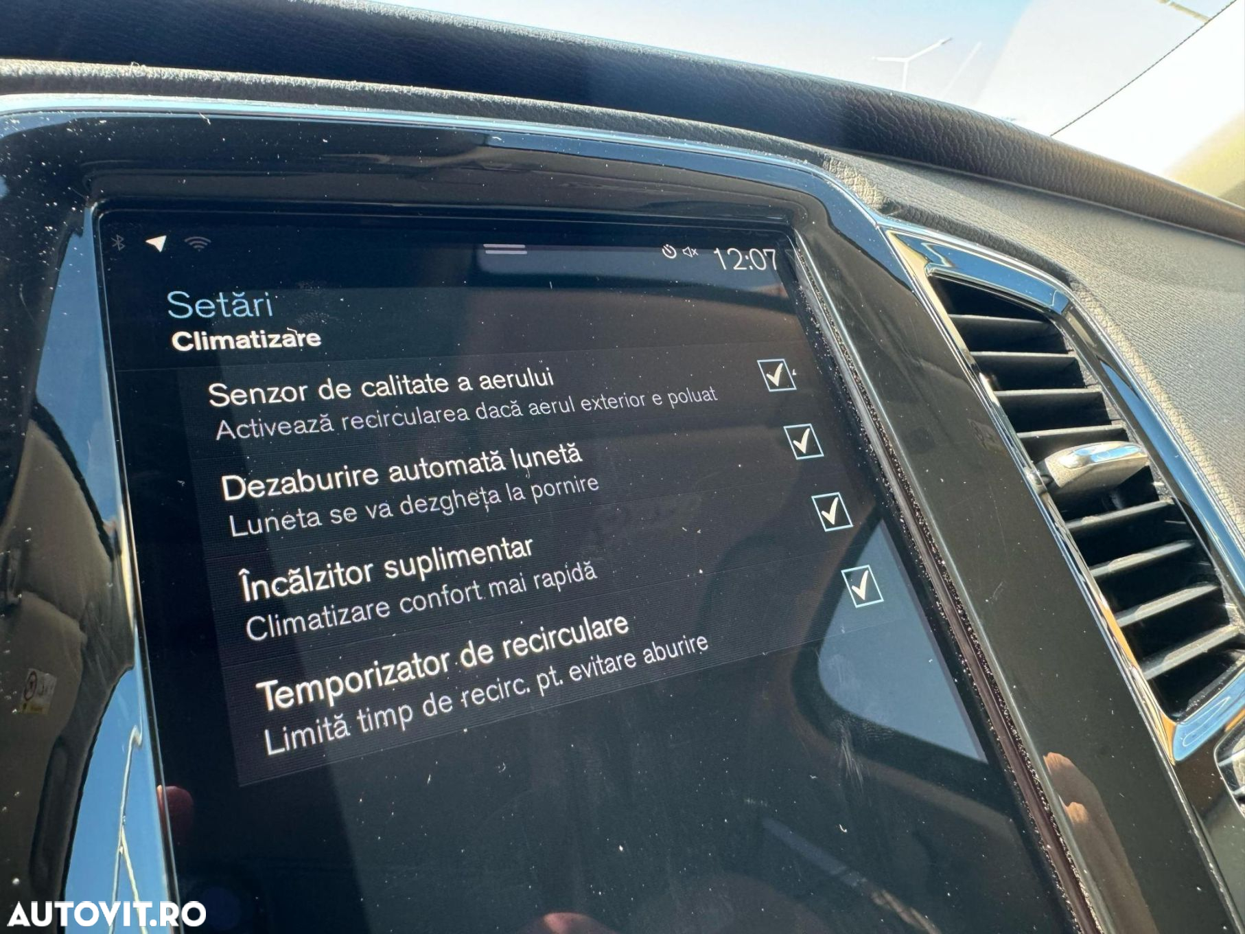 Volvo XC 90 T8 AWD Recharge Geartronic Inscription - 31