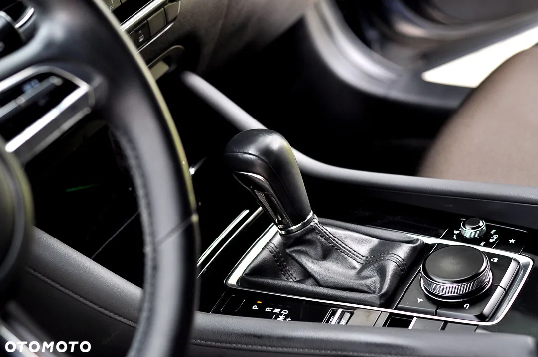Mazda 3 SKYACTIV-X 2.0 M-Hybrid DRIVE - 17