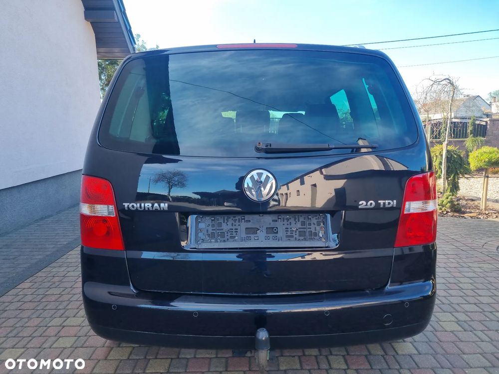 Volkswagen Touran 2.0 TDI DPF Highline - 6