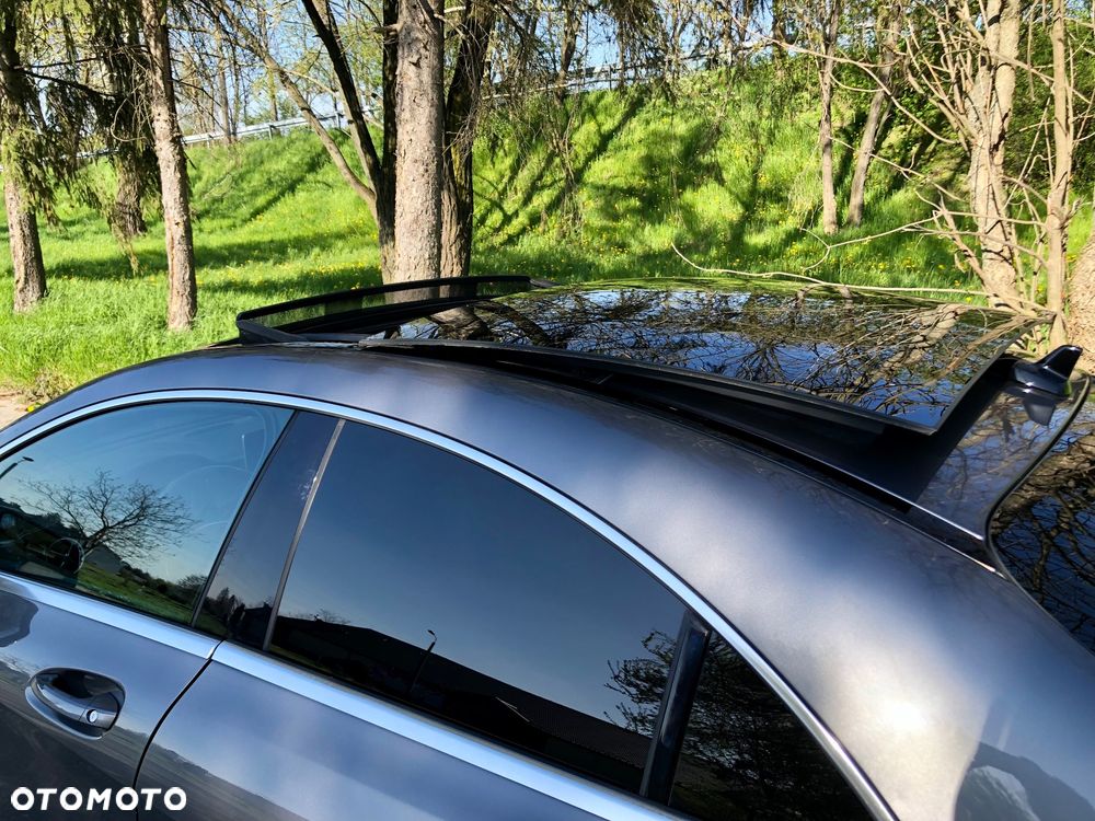 Mercedes-Benz CLA 200 d 7G-DCT UrbanStyle Edition - 25