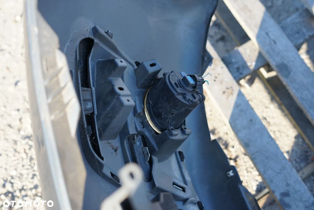 Zderzak przód przedni Peugeot 107 I Lift KTA - 12