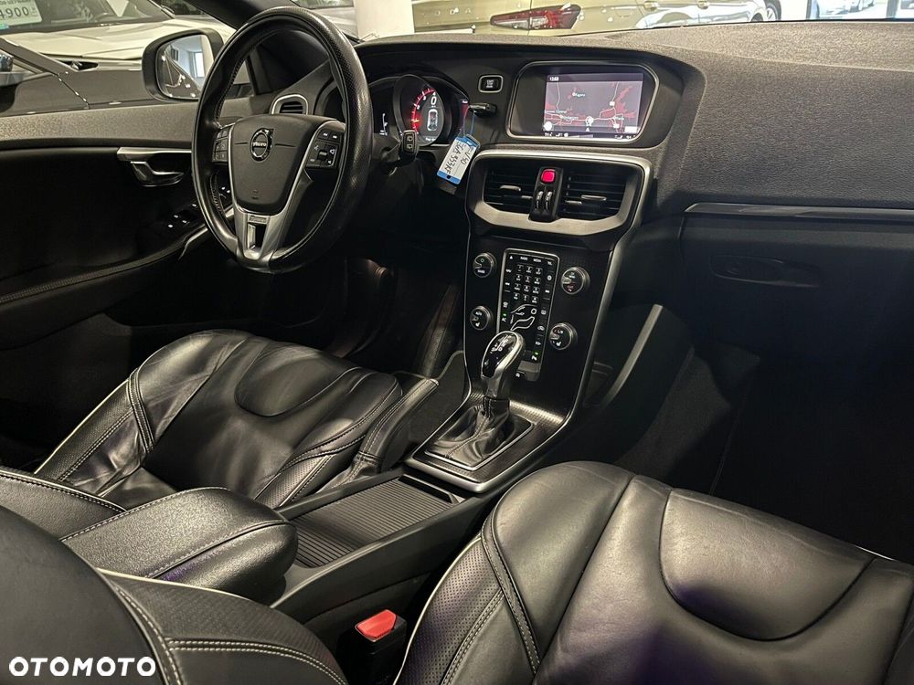 Volvo V40 T4 Drive-E R-Design Momentum - 14