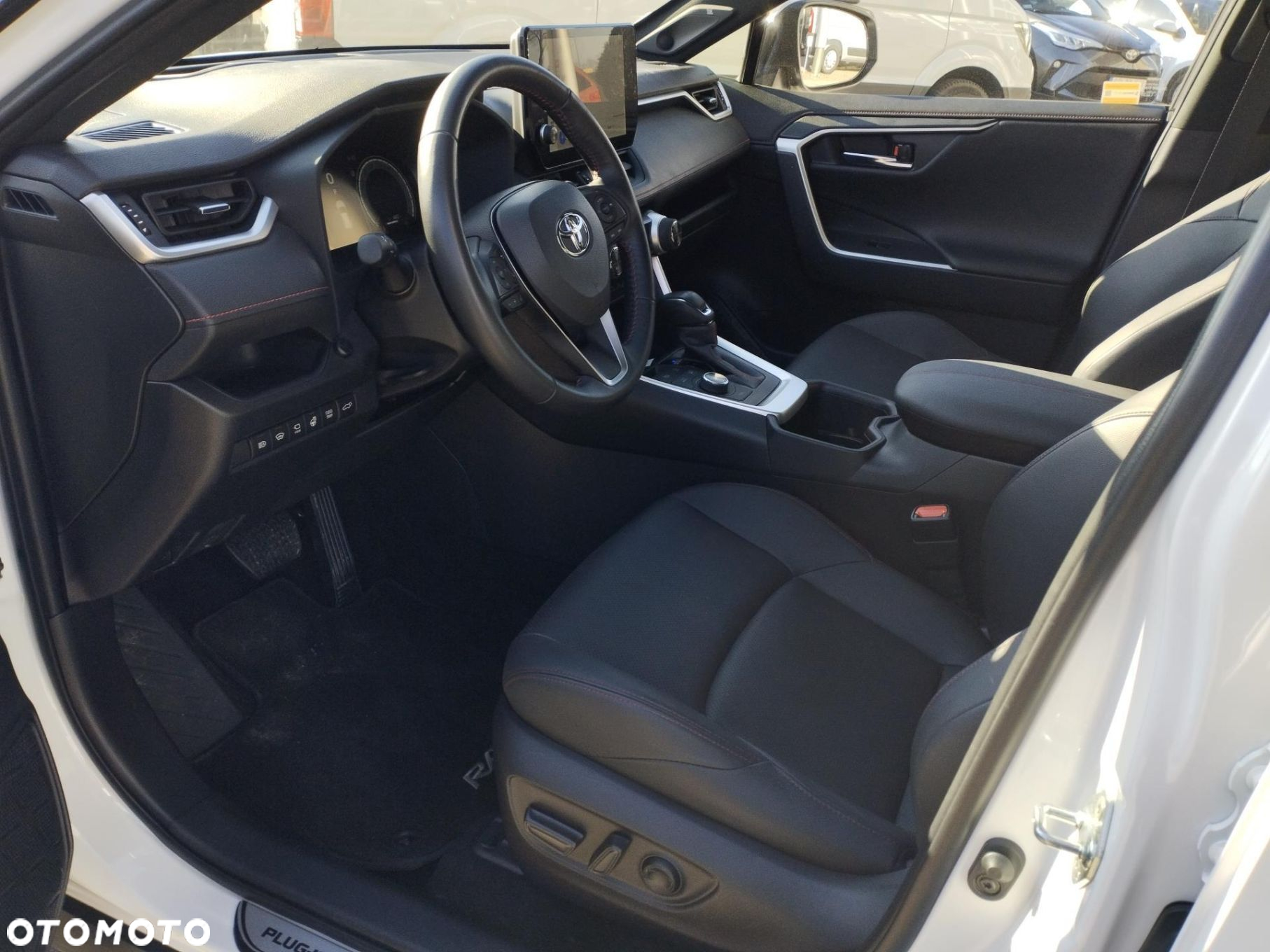 Toyota RAV4 - 16