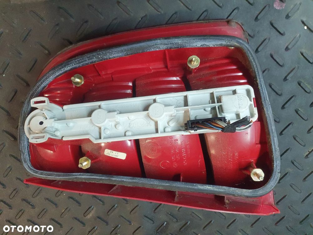SKODA FABIA I 6Y LAMPA LEWY TYŁ LEWA TYLNA 6Y6945095B 6Y6945111B XU3X-13441-AB ORYGINAŁ - 6