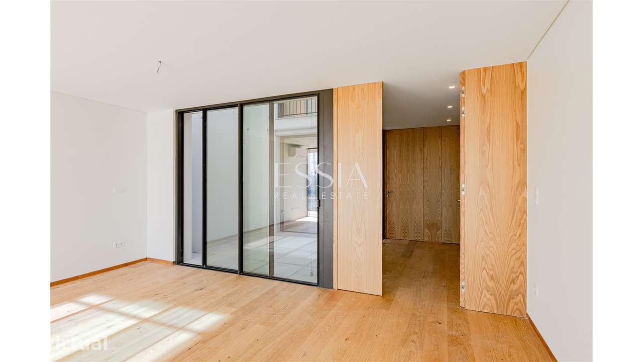 Apartamento T3 Duplex com Varandas - Grande imagem: 3/53