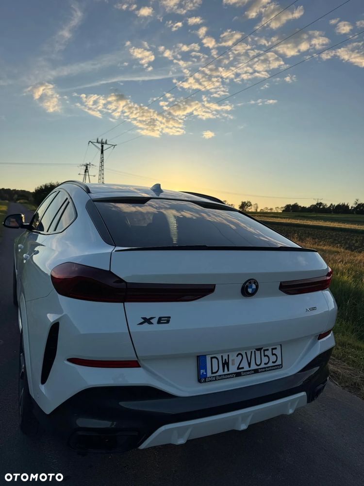 BMW X6 - 11