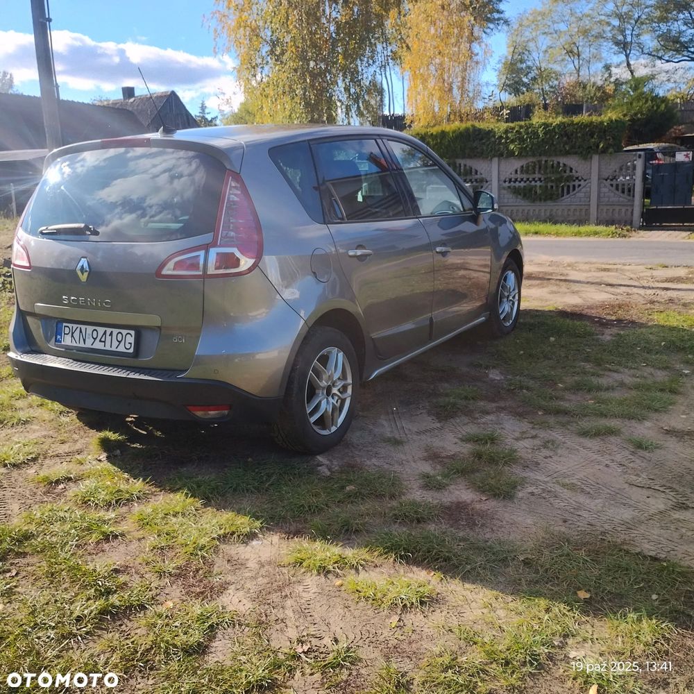 Renault Scenic - 11